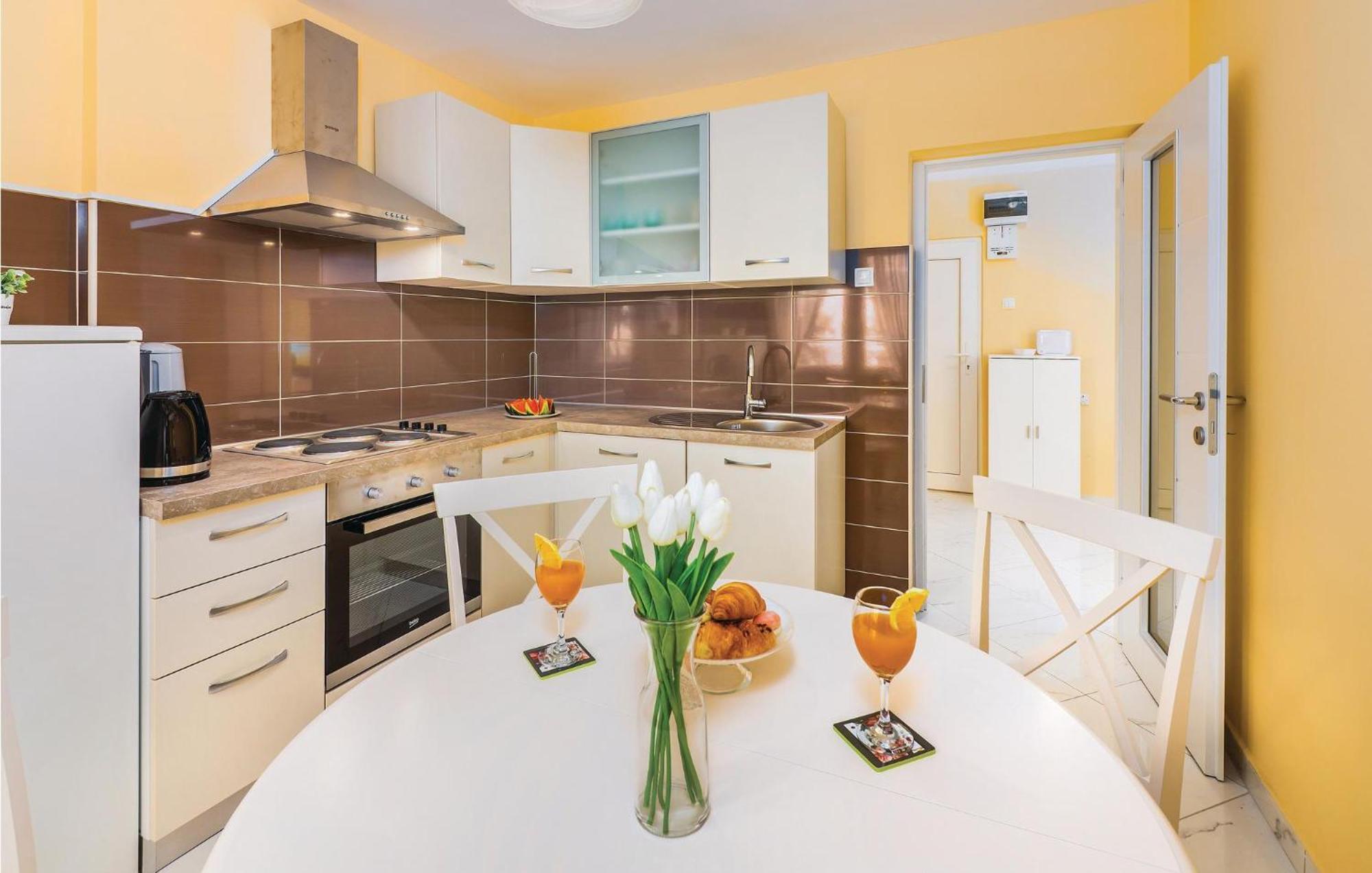 1 Bedroom Gorgeous Apartment In Opatija Exterior photo