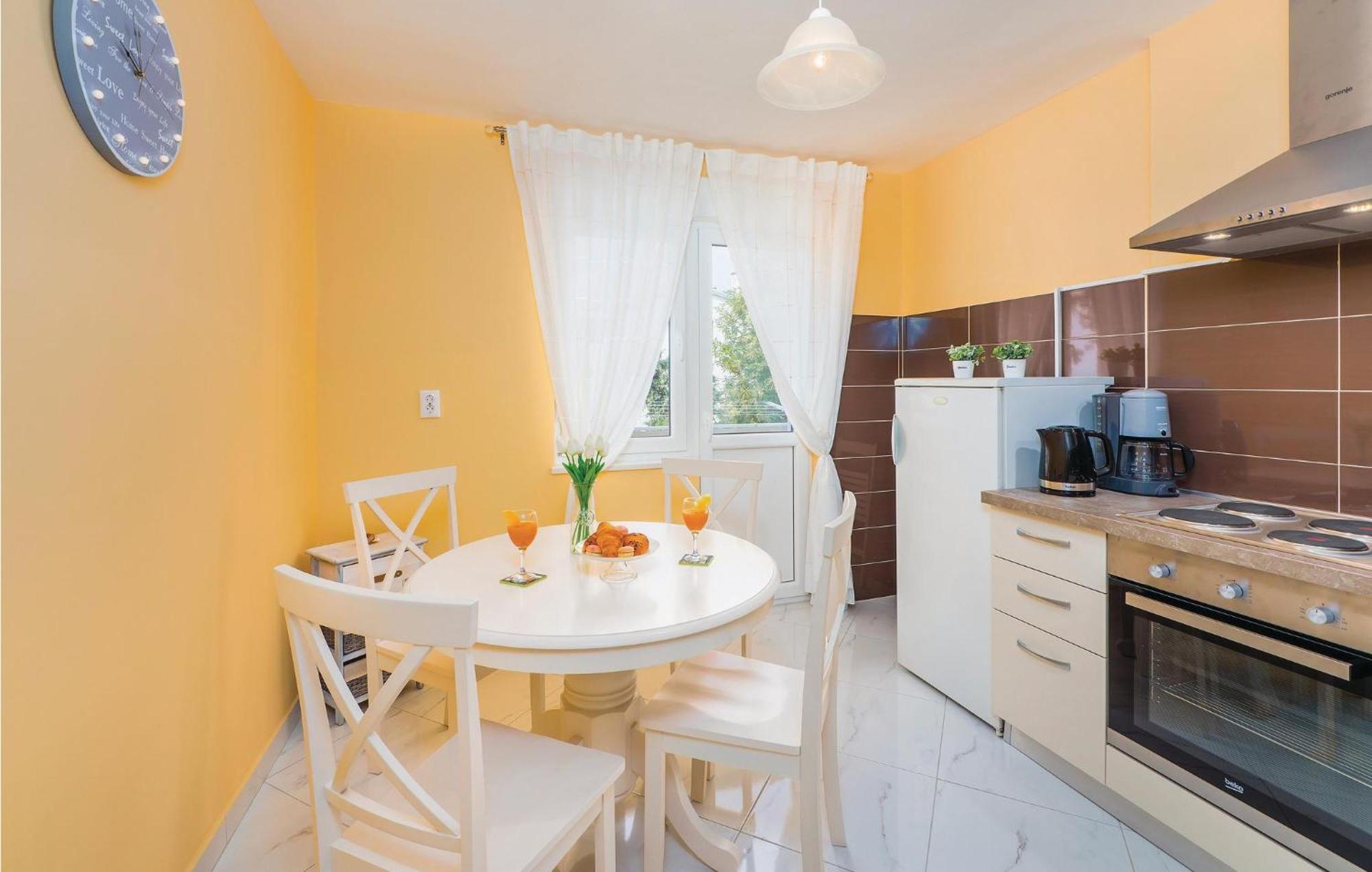 1 Bedroom Gorgeous Apartment In Opatija Exterior photo